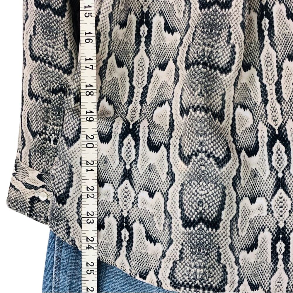 Express Signature Portofino Button Front Blouse Snake Skin Print Tan Blue Cream - Picture 10 of 16